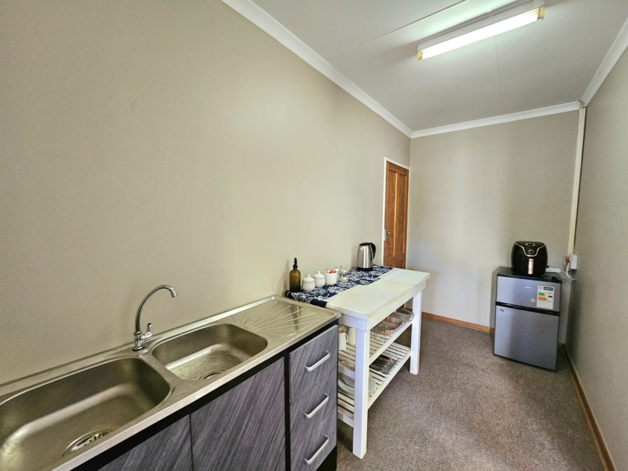 To Let 1 Bedroom Property for Rent in Kathu Northern Cape